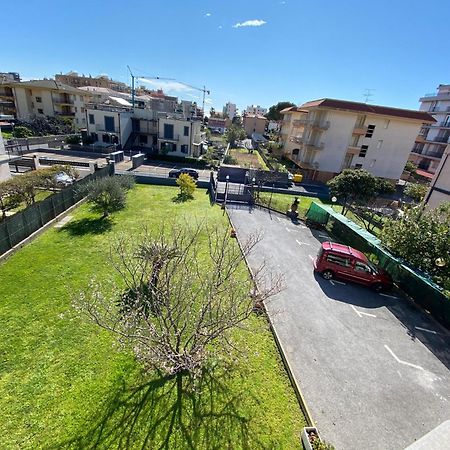 I Fiori Di Pietra Lejlighedshotel Pietra Ligure Eksteriør billede