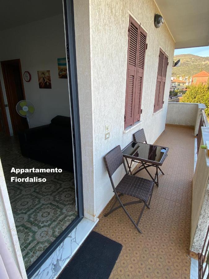 I Fiori Di Pietra Lejlighedshotel Pietra Ligure Eksteriør billede
