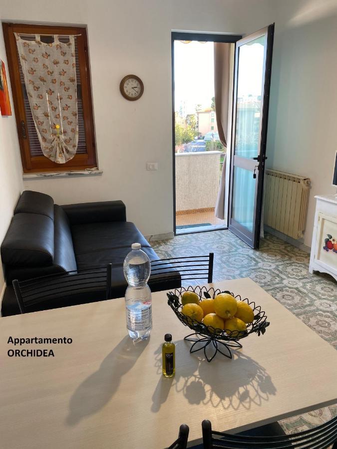 I Fiori Di Pietra Lejlighedshotel Pietra Ligure Eksteriør billede